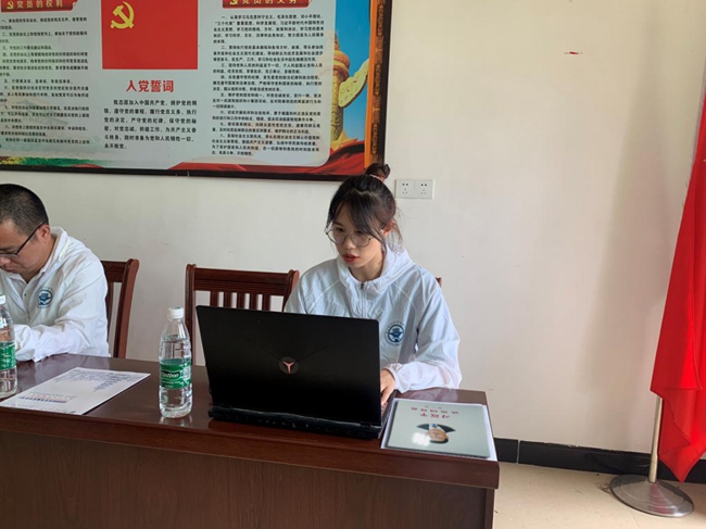開展“《習(xí)近平談治國理政》第三卷與脫貧攻堅(jiān)”專題宣講。福建船政交通職業(yè)學(xué)院供圖